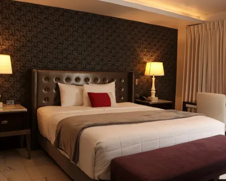 Hotel West Plaza Hotels in Tijuana