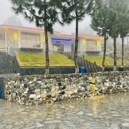 Husnain Resort by Saud Khan
