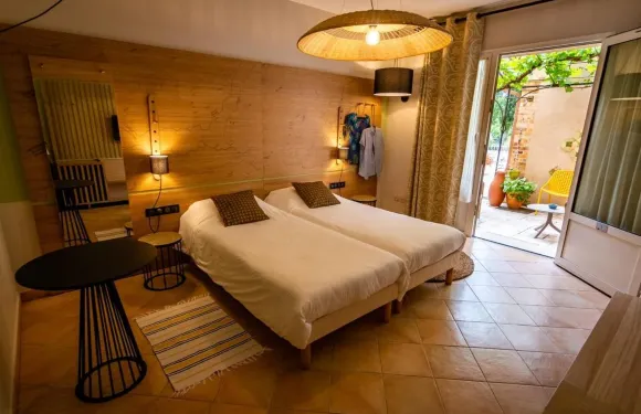 厄斯特克姆斯特酒店