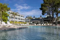 Howard Johnson by Wyndham Carilo Convention Center - Beach