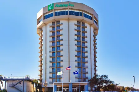 Holiday Inn Charleston-Riverview Отели рядом с достопримечательностью «Historic Charleston Foundation»
