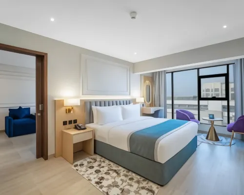 Grand Ambassador Hotel Các khách sạn gần Hải cảng Rashid