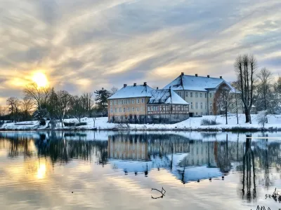 Skjoldenæsholm Slot فنادق في Lejre