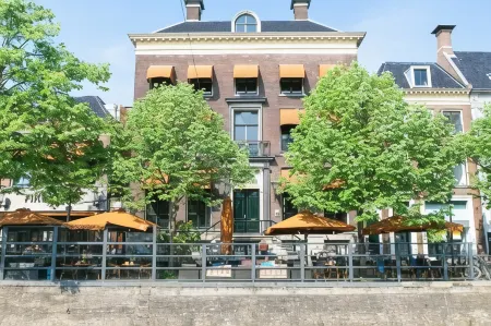 Boutique Hotel Catshuis Отели в г. Jorwert
