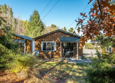 Alpine Adventure Holiday Park Hotels in 