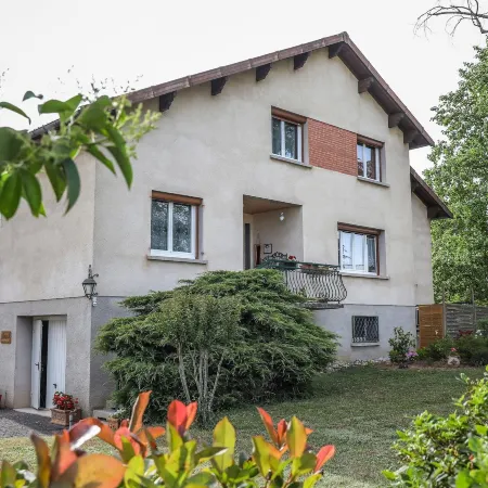 Le Nid de l'Ecureuil Hotels in Tarn