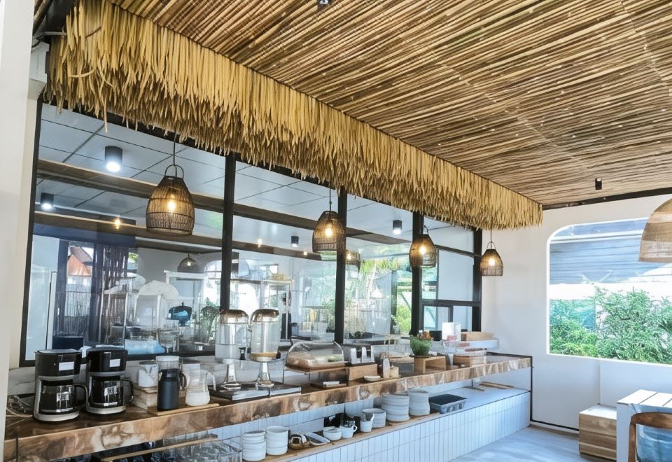 3. 니티폰 리조트..