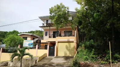 D Downhill'Place Hotels in Sumilon Island