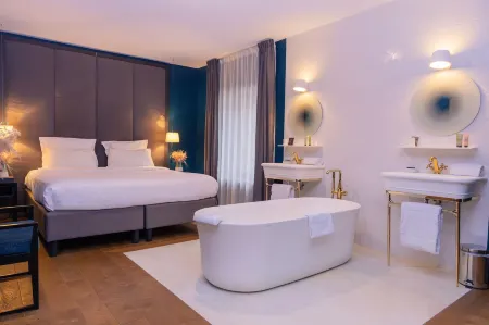 Ezia Отели в г. Луар и Шер