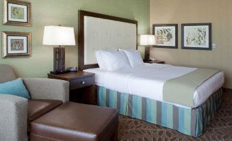 Holiday Inn Express & Suites Logan