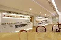 Art Deco Wolker by Astoria Hotel & Medical Spa - Bữa sáng