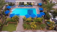 Merica Hotel - Rooftop Pools