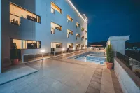 Wonju Citi Hotel GIEOB - مسبح