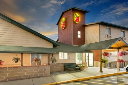 Super 8 by Wyndham Belgrade/Bozeman Airport
