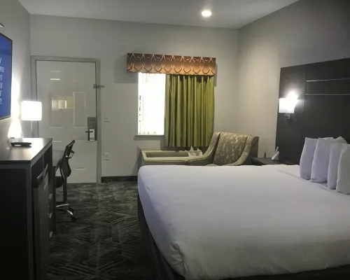 Muskogee Inn and Suites Hotels in Muskogee