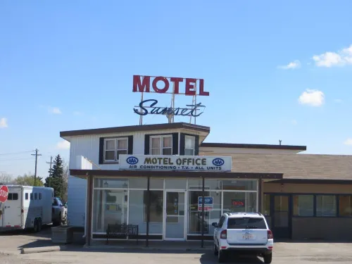Sunset Motel Hotels in Fort Macleod