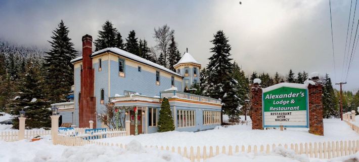 Alexander's Lodge Hotels in Pierce County