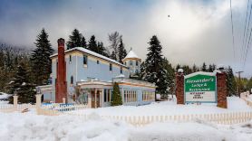 Alexander's Lodge