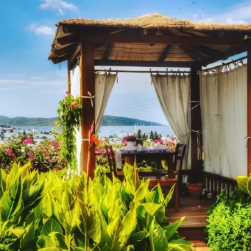 El Vino Hotel & Suites