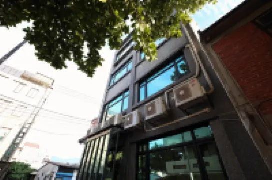 Min Le Yuan(Include long stay) Hotels near Hualian Gang