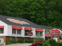 TiltonLodge Inn & Suites Hotels in Tilton