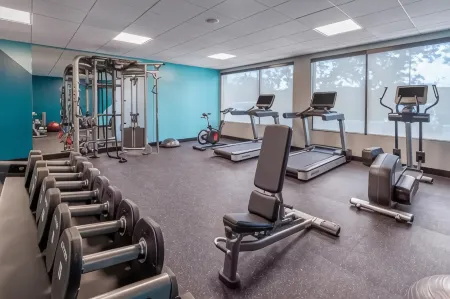 Avid Hotel Milwaukee West - Waukesha Отели в г. Пеуоки