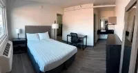 Studio City Suites, a Travelodge by Wyndham
