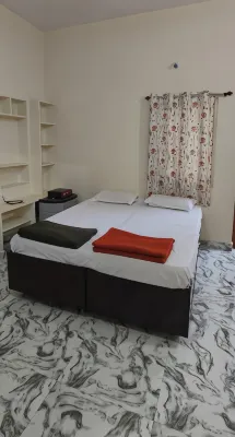Vasavi Family Stay Hampi 스리 크리슈나 템플 주변 호텔