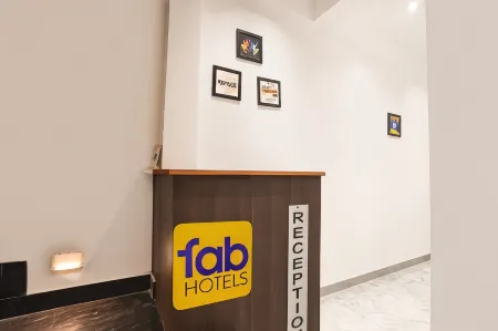 The Shivaay Palace Отели рядом с достопримечательностью «Chaukhandi Stupa»