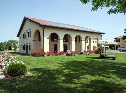 Hotel Venice Resort Airport