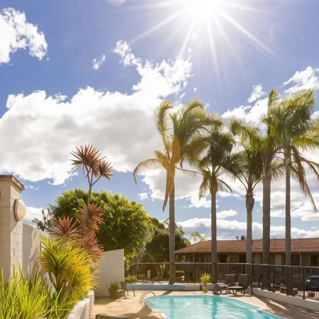 Sunseeker Motor Inn