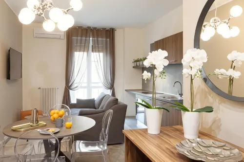 Red Ribbon - Hotel/Alloggi familiari