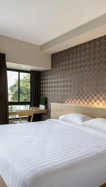 ห้องซูพีเรียร์ เตียงใหญ่ 1 เตียง