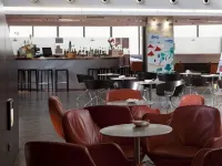 Eurohotel Barcelona Gran via Fira Отели рядом с достопримечательностью «Железнодорожный вокзал Ла-Бонанова»