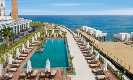 Kaya Palazzo Resort &Casino Отели в г. Agios Georgios