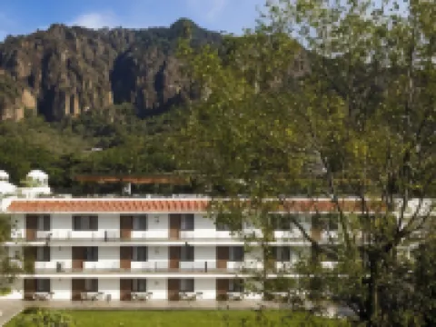 ホテル ラス プエルタス デ テポストゥラン テポストランのホテル