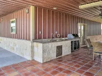 Polish Paradise -  3 Bedroom, 2 Bath Barndominium Hotels in Port O'Connor