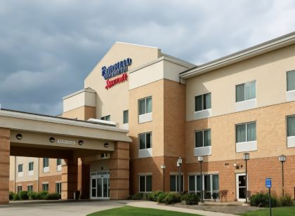 德梅因機場萬楓飯店