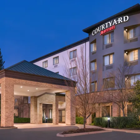 Courtyard Sacramento Folsom Отели в г. Эльдорадо-Хиллз