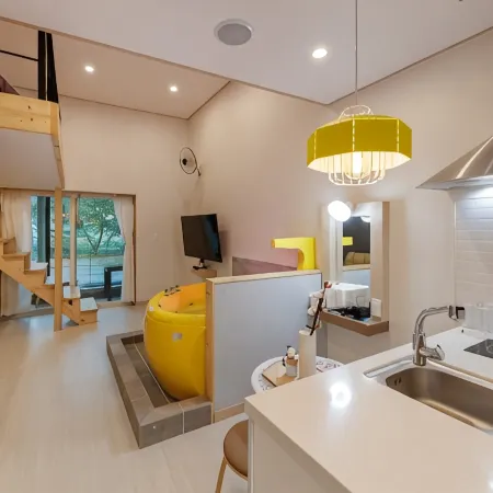 Gapyeong Modern 224 Pension (Jet Spa, Duplex)