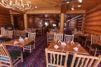 Headwaters Lodge & Cabins at Flagg Ranch
