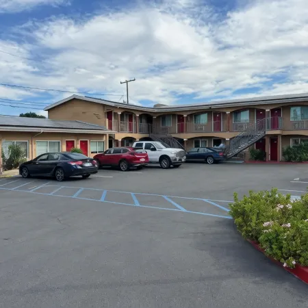 Desert Inn Motel