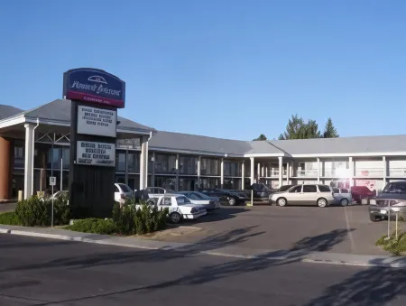 Knights Inn Lethbridge