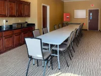 Comfort Suites Texas Ave Hotels near Bee Creek Park