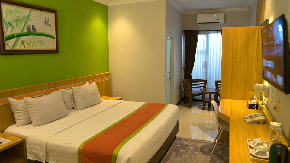 The Grand Cabin Hotel