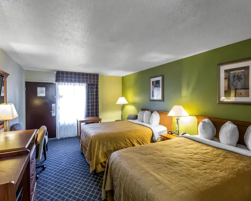 Quality Inn Midtown Hotels near Hunter Golf Course