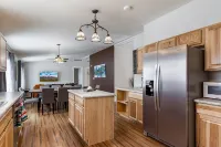 Chic Home in Downtown Driggs!