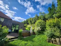 Gutshaus Voithenberghütte right on the edge of the forest, wellness area dog-friendly - Familievenlig
