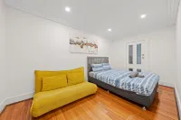 Stylish 3BR House(Parking)/ICC&DarlingHarbour-8min