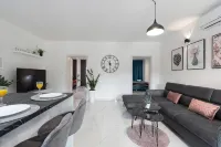 Apartments Lost Paradise Rovinj +XXL swimmingpool - 3つ星